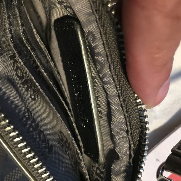 Michael Kors Wristlet - Picture 6 of 6
